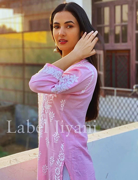 CELEBS IN LABEL JIYANI